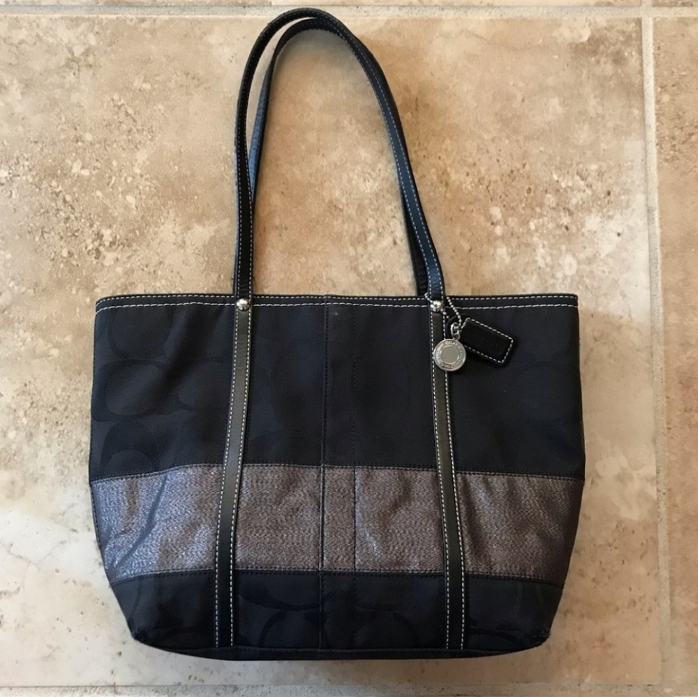 Coach | Signature Coach Tote Black & Metallic
